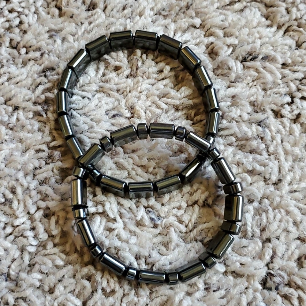 🛍Metallic blackish/silver color matching bracelets (2)